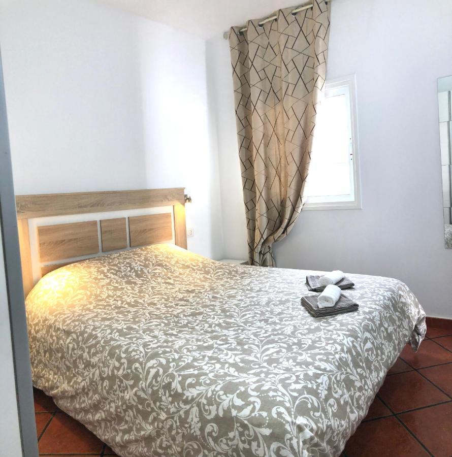 Primavera Holiday Apartment อาโรนา ภายนอก รูปภาพ