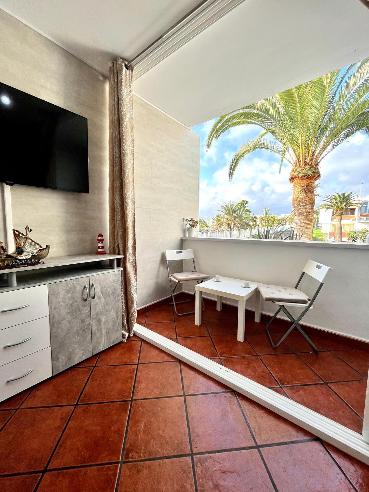 Primavera Holiday Apartment อาโรนา ภายนอก รูปภาพ